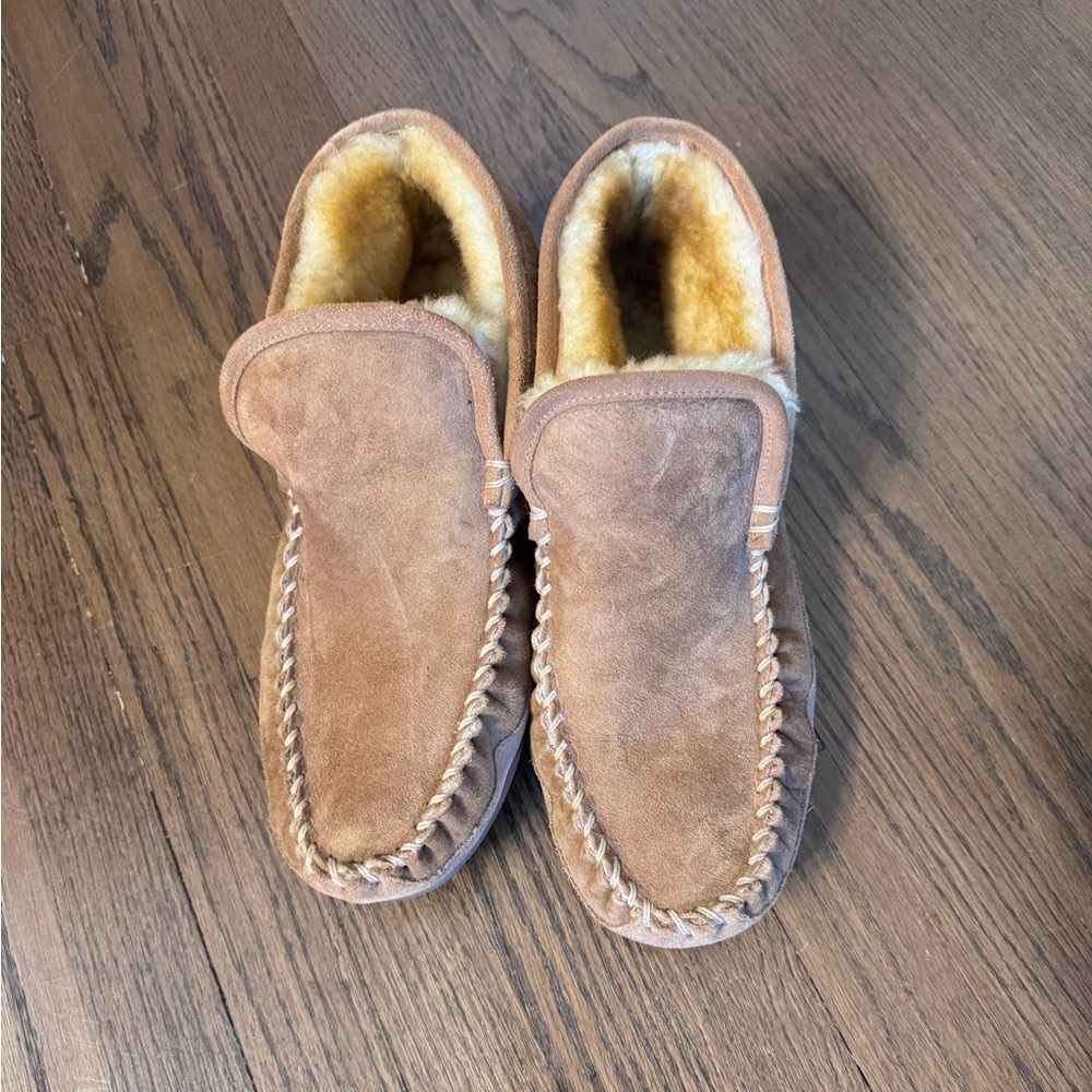 Men's Tan Almost New Slippers